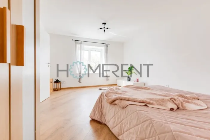 Pronájem bytu 1+1, Praha - Malešice, Bakalářská, 38 m2