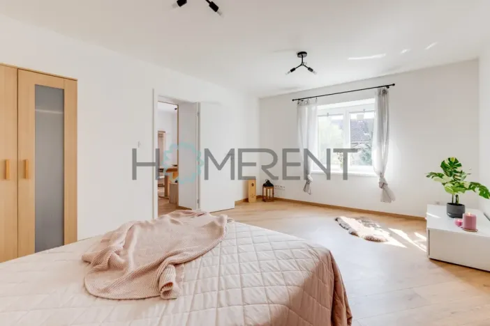 Pronájem bytu 1+1, Praha - Malešice, Bakalářská, 38 m2