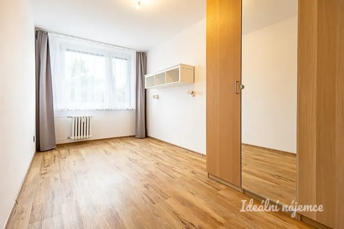 Pronájem bytu 3+kk, Praha, Ostravská, 73 m2