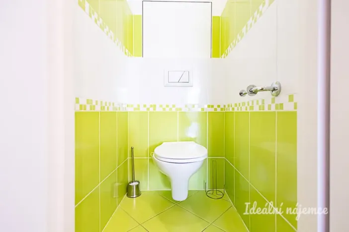 Pronájem bytu 3+kk, Praha, Ostravská, 73 m2