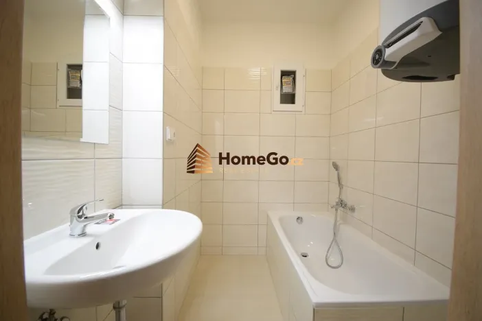 Pronájem bytu 2+1, Praha - Nusle, Lounských, 60 m2