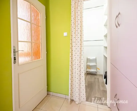 Pronájem bytu 2+1, Praha - Krč, V Štíhlách, 47 m2