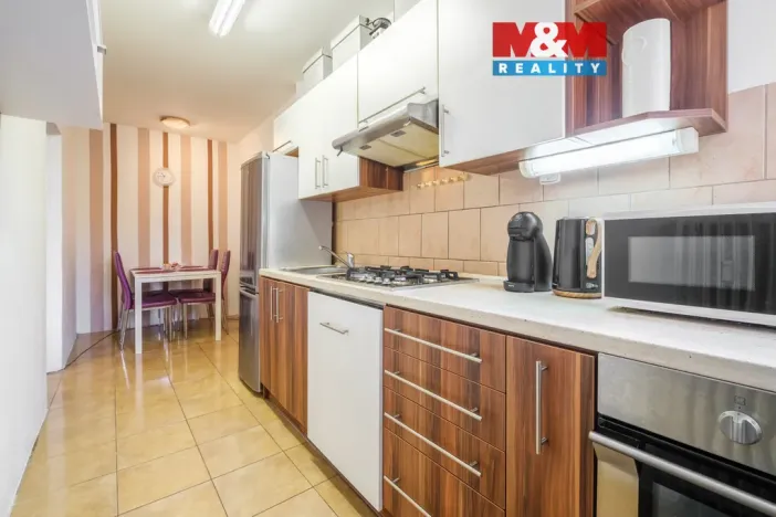 Prodej bytu 3+1, Klášterec nad Ohří, Školní, 66 m2