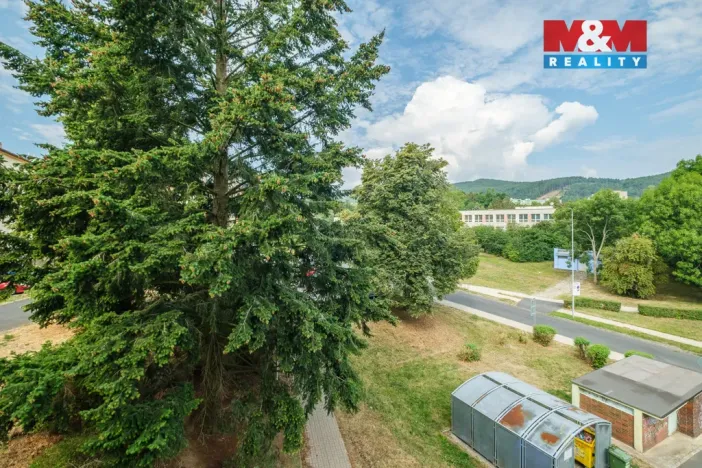 Prodej bytu 3+1, Klášterec nad Ohří, Školní, 66 m2