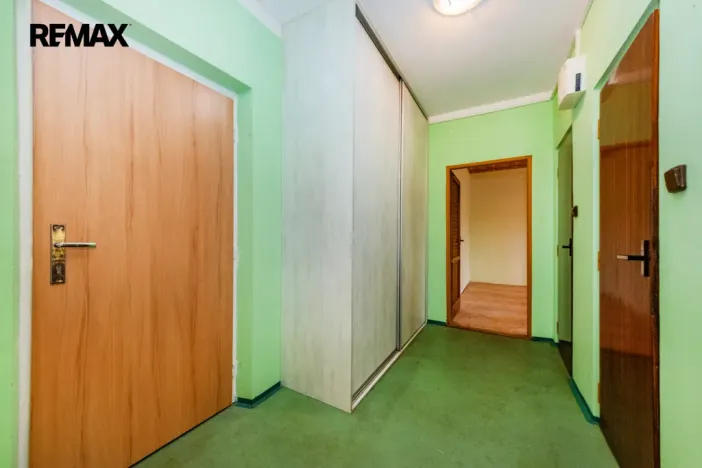 Prodej bytu 2+1, Praha, Káranská, 54 m2