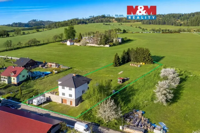 Prodej rodinného domu, Neustupov, 450 m2