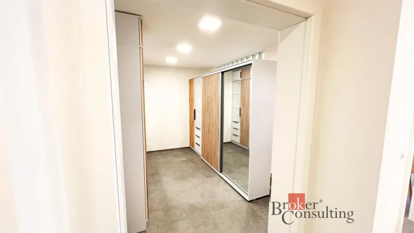 Pronájem bytu 2+kk, Praha - Smíchov, Zubatého, 74 m2