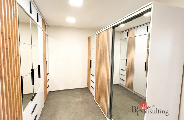 Pronájem bytu 2+kk, Praha - Smíchov, Zubatého, 74 m2