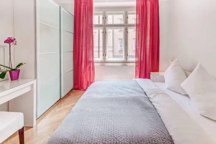 Pronájem bytu 2+1, Praha - Nové Město, Žitná, 57 m2