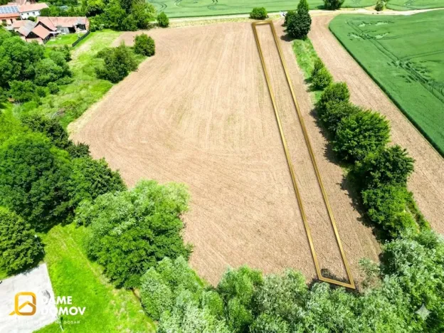 Prodej pozemku, Labuty, 553 m2