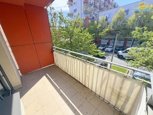 Pronájem bytu 2+kk, Praha - Vysočany, Pod Harfou, 58 m2