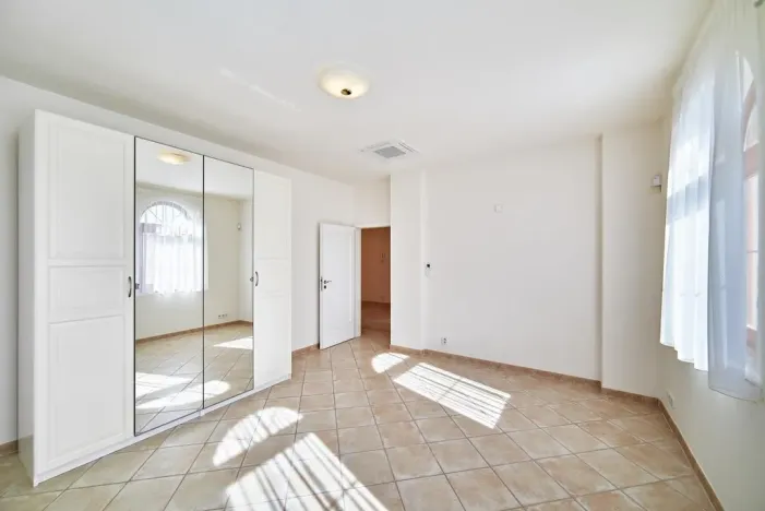 Pronájem vily, Praha - Nebušice, Nebušická, 254 m2