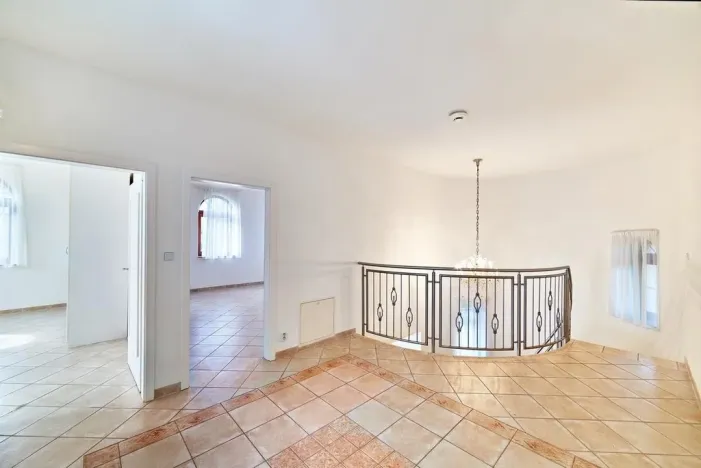 Pronájem vily, Praha - Nebušice, Nebušická, 254 m2