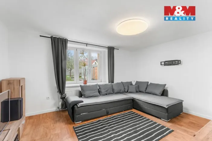 Prodej rodinného domu, Peruc - Černochov, 288 m2