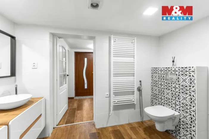 Prodej rodinného domu, Peruc - Černochov, 288 m2