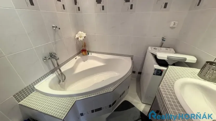 Prodej bytu 2+1, Bechyně, Na Libuši, 55 m2