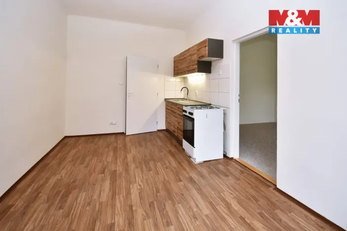 Pronájem bytu 1+1, Praha - Michle, Nuselská, 37 m2