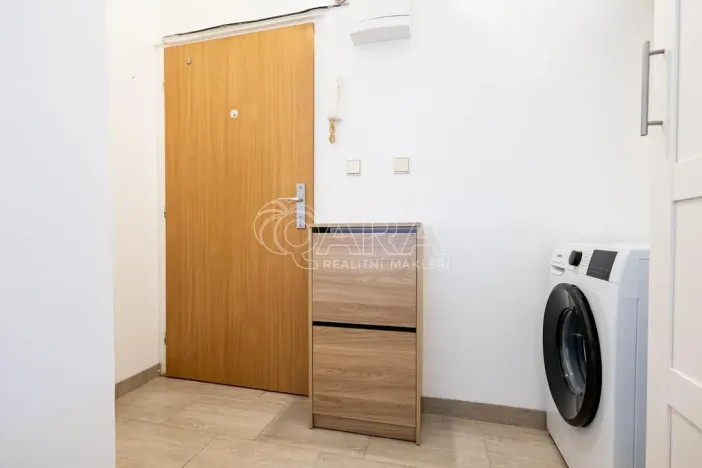 Pronájem bytu 1+1, Praha - Záběhlice, Záběhlická, 37 m2