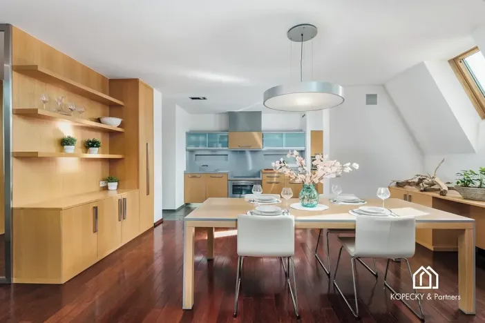 Prodej bytu 4+kk, Praha - Josefov, Široká, 212 m2