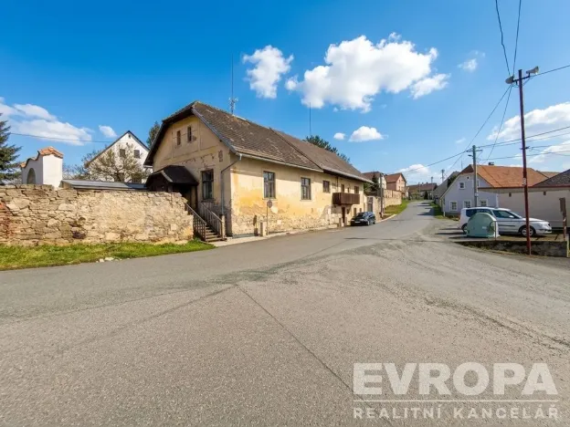 Pronájem bytu 1+1, Vševily, 30 m2