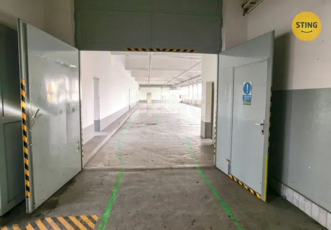 Pronájem skladu, Ostrava, Paskovská, 600 m2