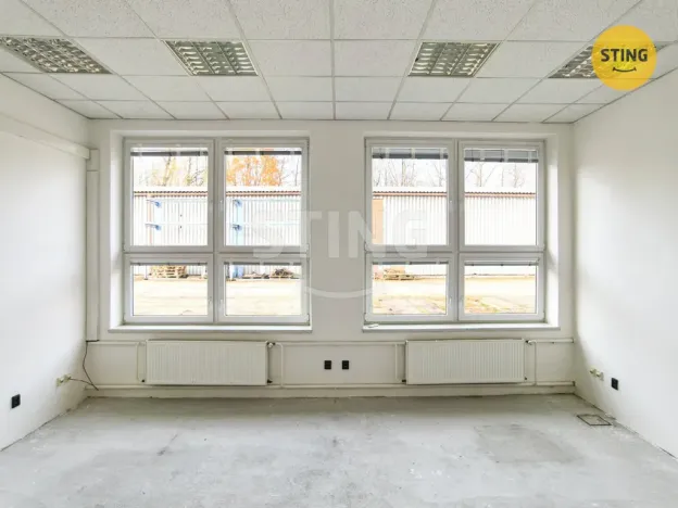 Pronájem skladu, Ostrava, Paskovská, 600 m2