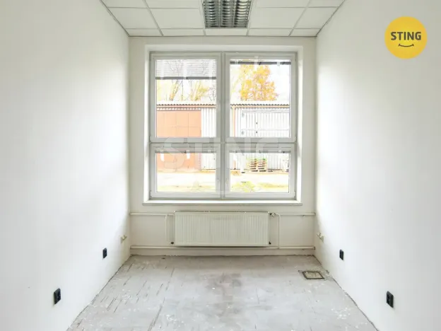 Pronájem skladu, Ostrava, Paskovská, 600 m2