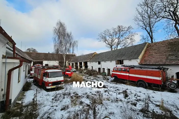 Prodej zemědělské usedlosti, Dolní Bukovsko, 236 m2