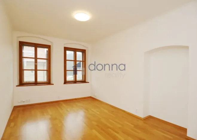 Pronájem bytu 4+1, Praha, Úvoz, 92 m2