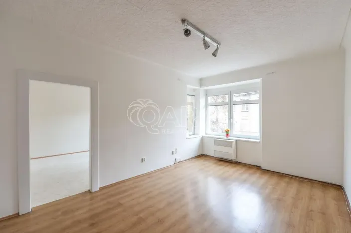 Pronájem bytu 2+kk, Praha - Dejvice, Zikova, 52 m2