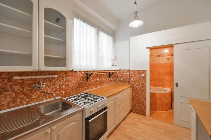 Pronájem bytu 2+kk, Praha - Dejvice, Zikova, 52 m2