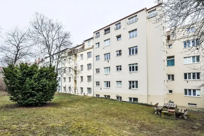 Pronájem bytu 2+kk, Praha - Dejvice, Zikova, 52 m2