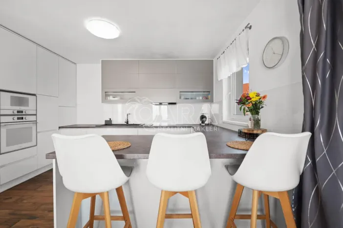 Prodej rodinného domu, Štěkeň, Slatinská, 227 m2