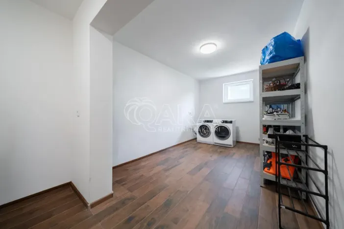 Prodej rodinného domu, Štěkeň, Slatinská, 227 m2