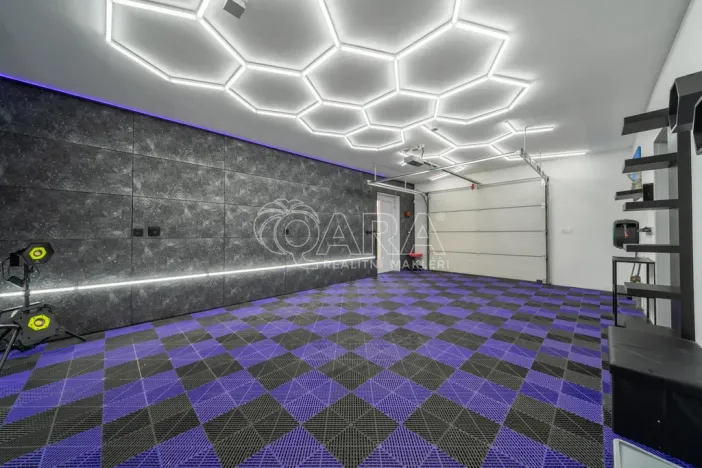 Prodej rodinného domu, Štěkeň, Slatinská, 227 m2