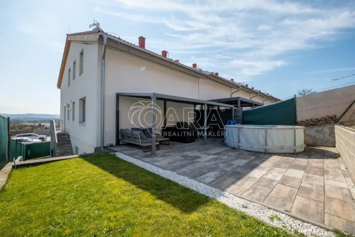 Prodej rodinného domu, Štěkeň, Slatinská, 227 m2