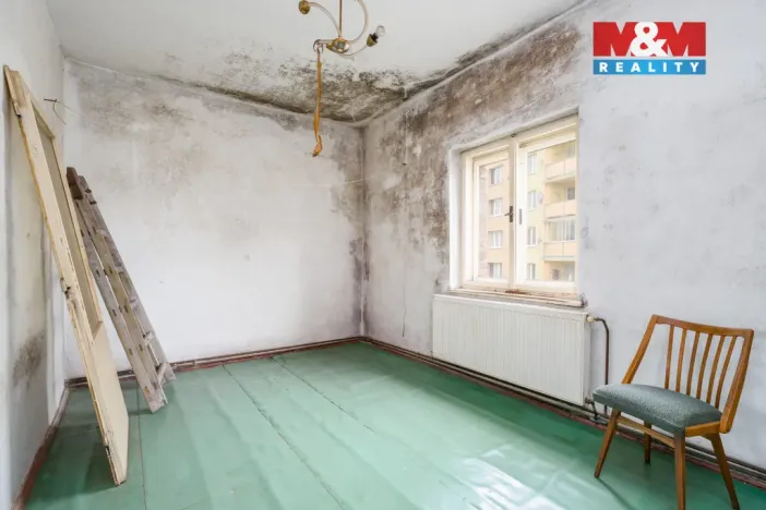 Prodej rodinného domu, Hostomice, Školní náměstí, 150 m2