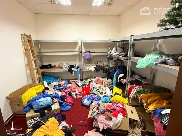 Pronájem kanceláře, Valašské Meziříčí, Vsetínská, 154 m2