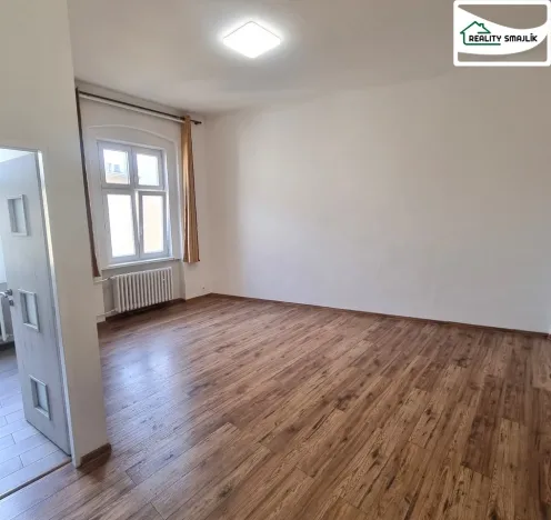 Pronájem kanceláře, Cheb, Svobody, 28 m2