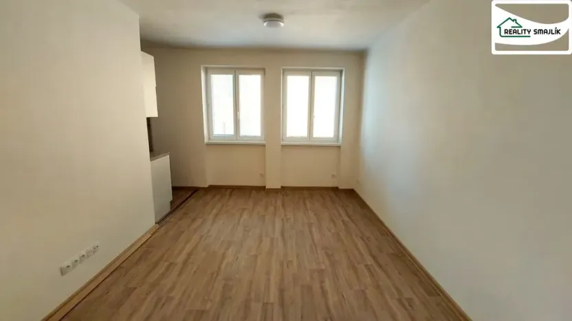 Pronájem bytu 1+kk, Cheb, Růžová, 25 m2