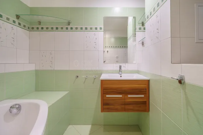 Pronájem bytu 2+1, Ostrov, Jungmannova, 61 m2