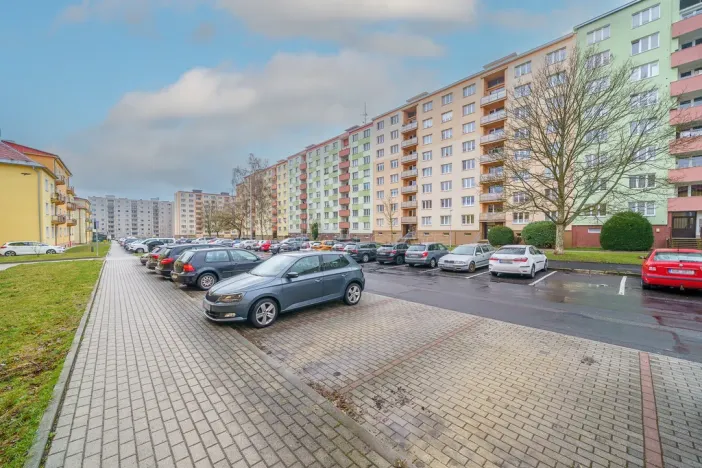 Pronájem bytu 2+1, Ostrov, Jungmannova, 61 m2