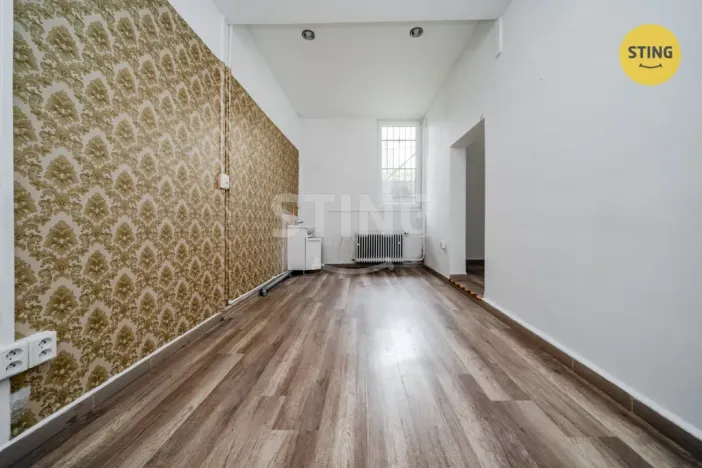 Prodej obchodního prostoru, Ostrava - Hošťálkovice, Hlavní, 950 m2