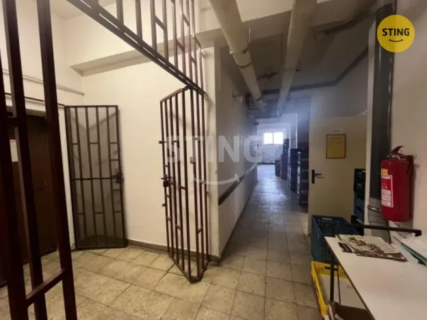 Prodej obchodního prostoru, Ostrava - Hošťálkovice, Hlavní, 950 m2