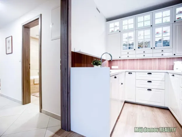 Pronájem bytu 2+kk, Praha - Kamýk, Kramperova, 56 m2