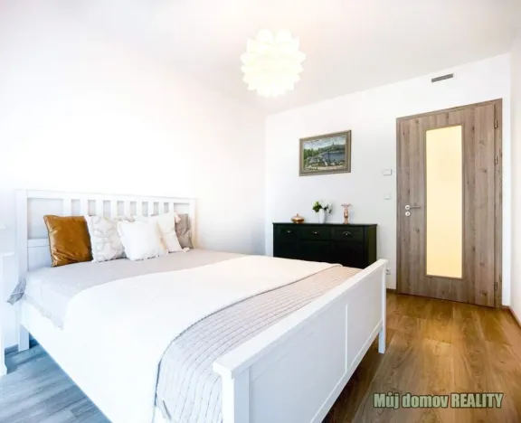 Pronájem bytu 2+kk, Praha - Kamýk, Kramperova, 56 m2