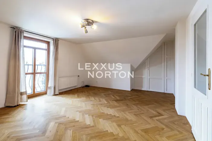 Pronájem rodinného domu, Praha - Nebušice, Malý dvůr, 250 m2