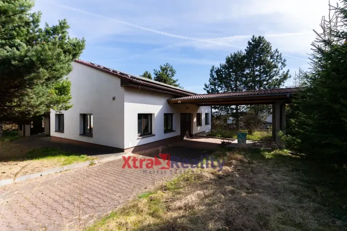 Prodej komerční nemovitosti, Modlany - Drahkov, 2300 m2