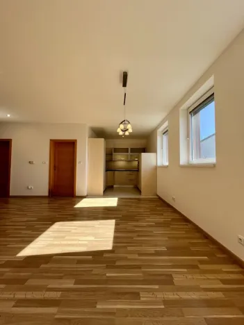 Pronájem bytu 2+kk, Ostrava - Heřmanice, Koněvova, 72 m2