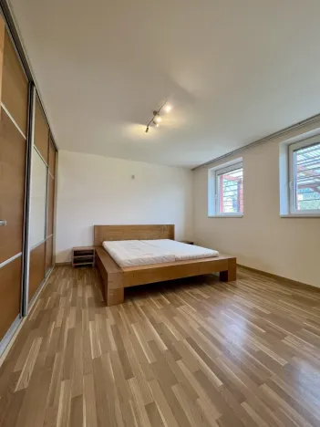 Pronájem bytu 2+kk, Ostrava - Heřmanice, Koněvova, 72 m2